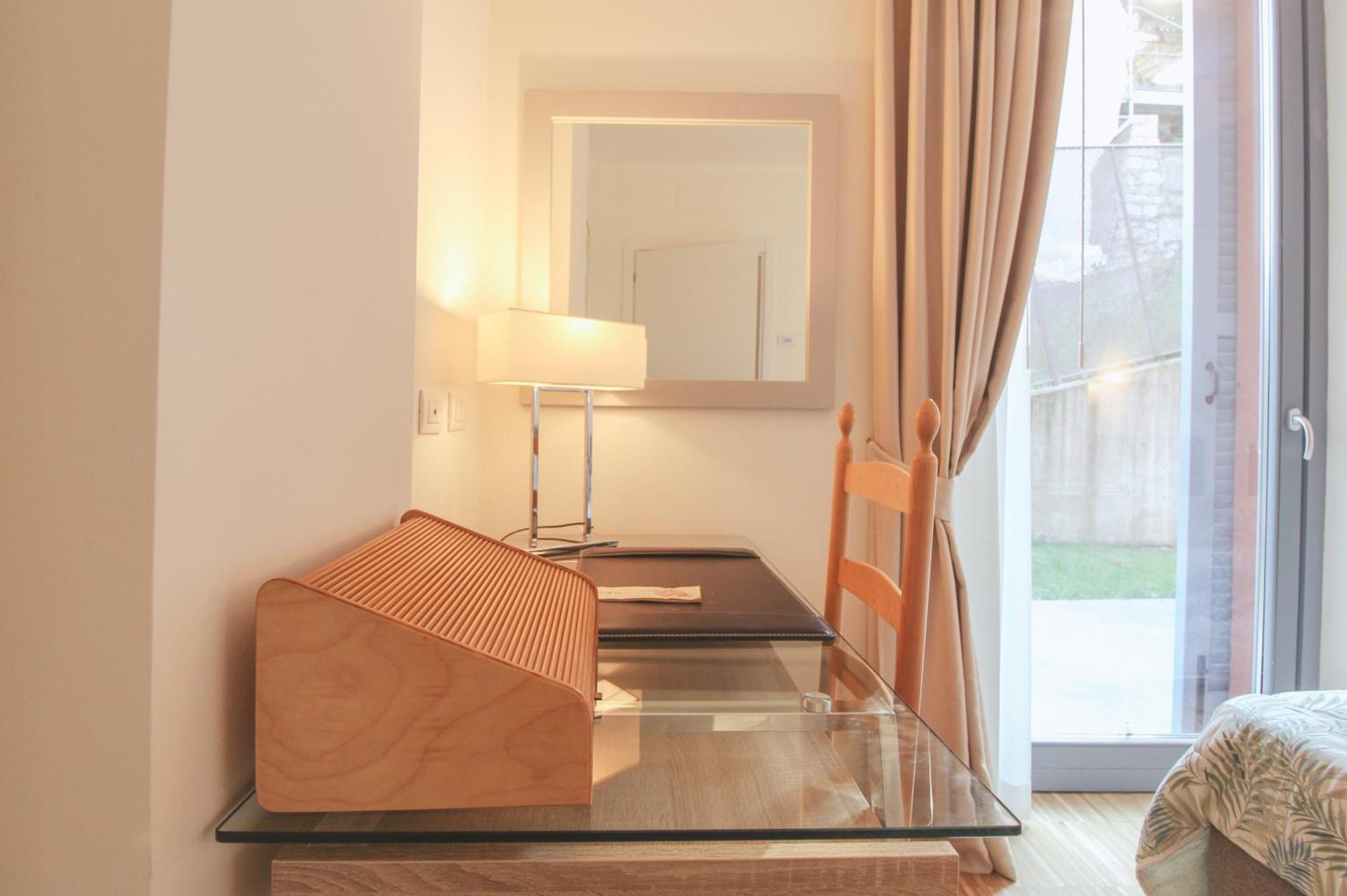 Residenza I Melograni - Suite Domaso Rum bild